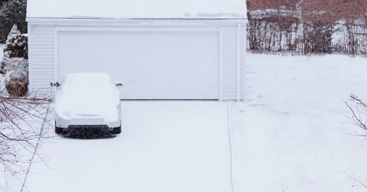 How Weather Changes in the Chicago Suburbs Affect Your Garage Door Functionality