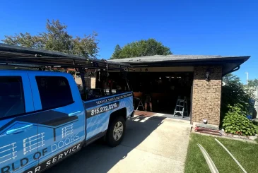 the-service-truck-of-world-of-doors-in-the-garage-door